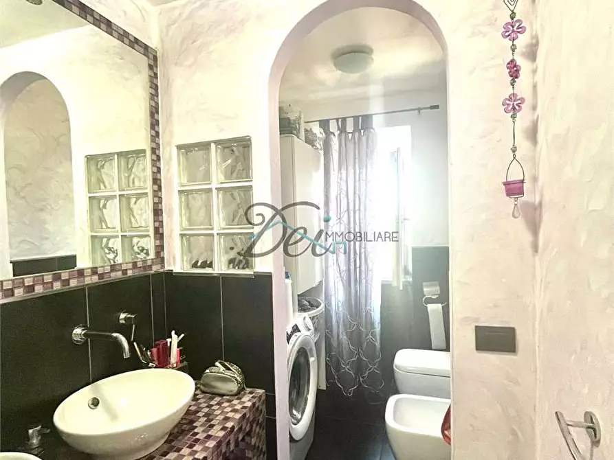 Immagine 39 di Porzione di casa in vendita  in Via della lama  a Capannori