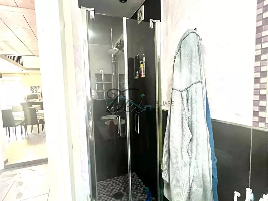 Immagine 41 di Porzione di casa in vendita  in Via della lama  a Capannori