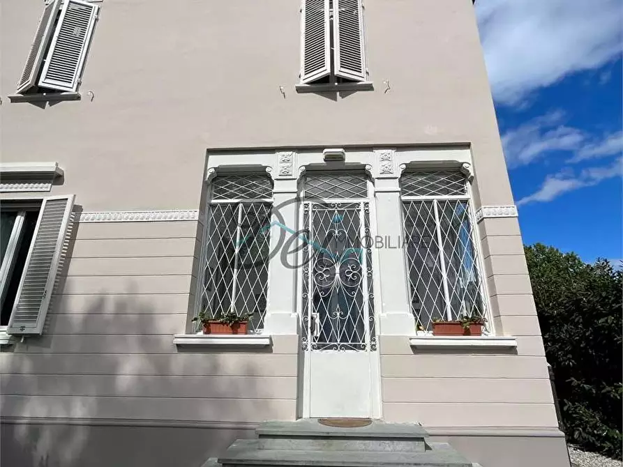 Immagine 6 di Villa in vendita  in Via delle ville prima a Lucca