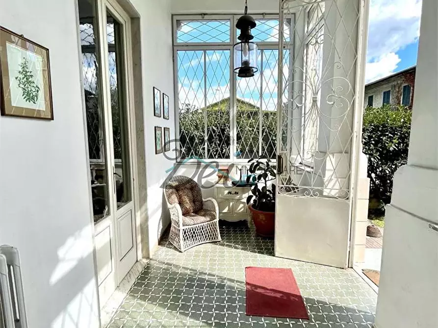Immagine 10 di Villa in vendita  in Via delle ville prima a Lucca