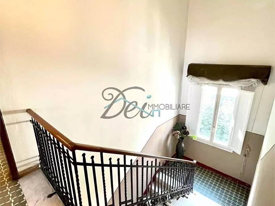 Immagine 45 di Villa in vendita  in Via delle ville prima a Lucca