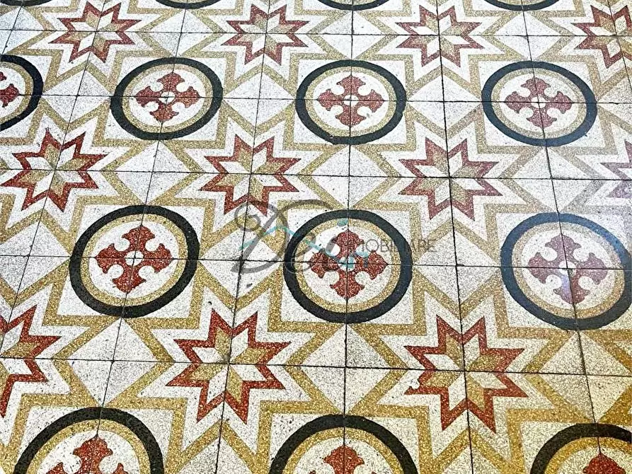 Immagine 37 di Villa in vendita  in Via delle ville prima a Lucca