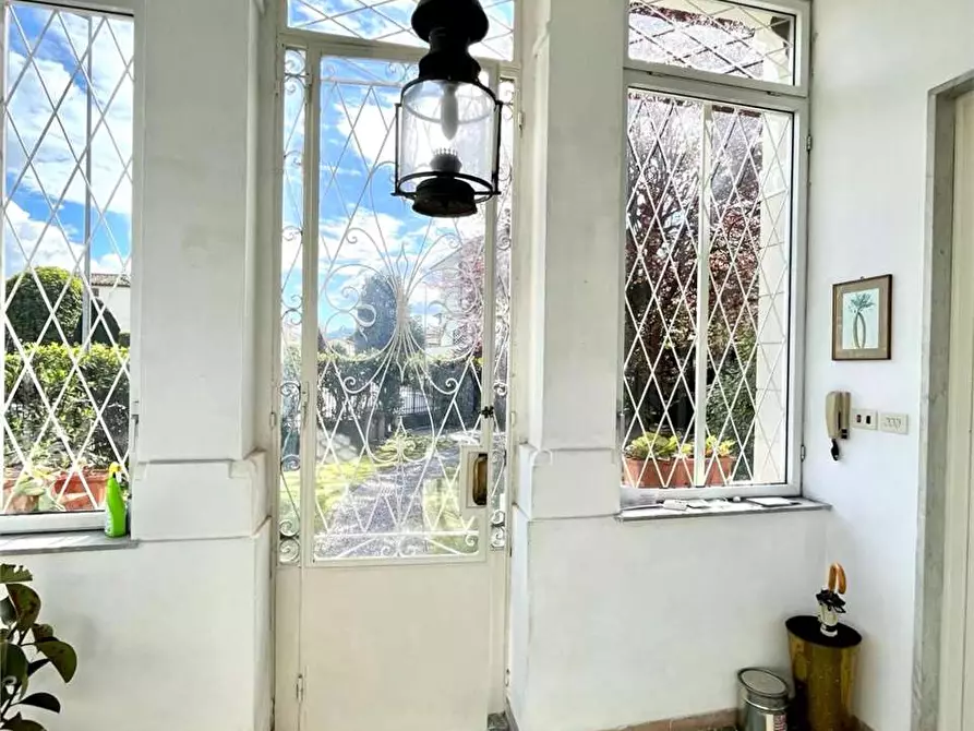 Immagine 9 di Villa in vendita  in Via delle ville prima a Lucca