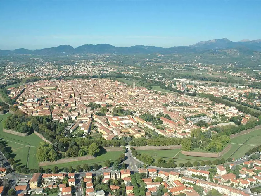 Immagine 5 di Villa in vendita  in via delle pianacce 3 a Capannori