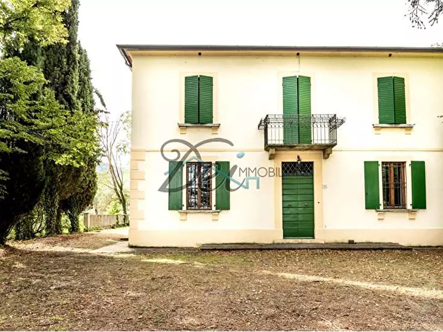 Immagine 3 di Villa in vendita  in località gragnone  4 a Arezzo