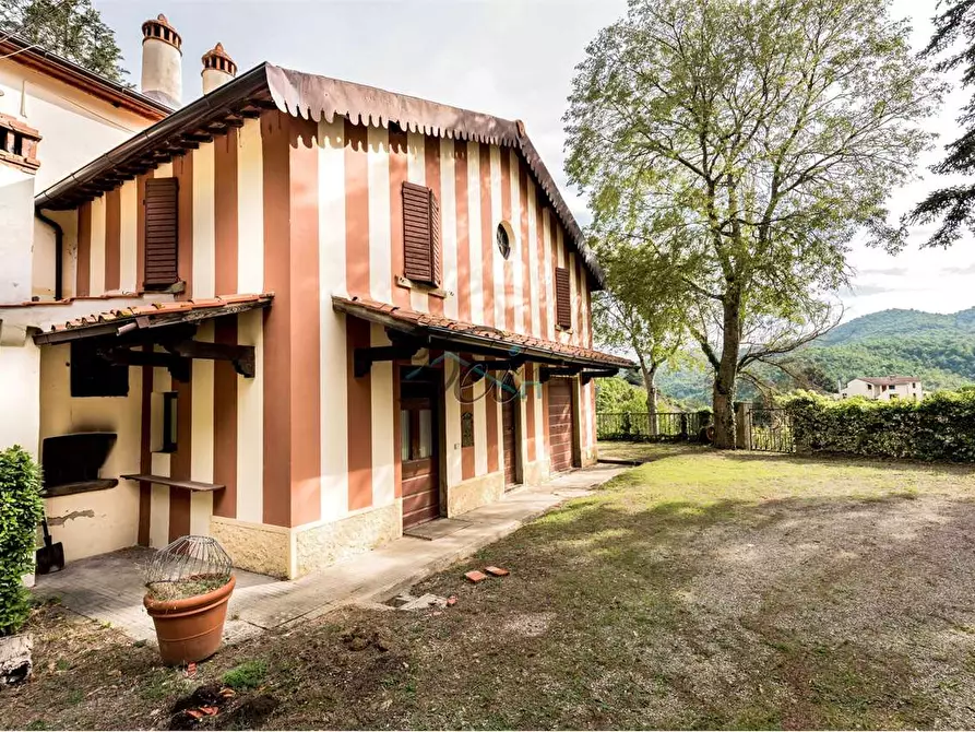 Immagine 14 di Villa in vendita  in località gragnone  4 a Arezzo