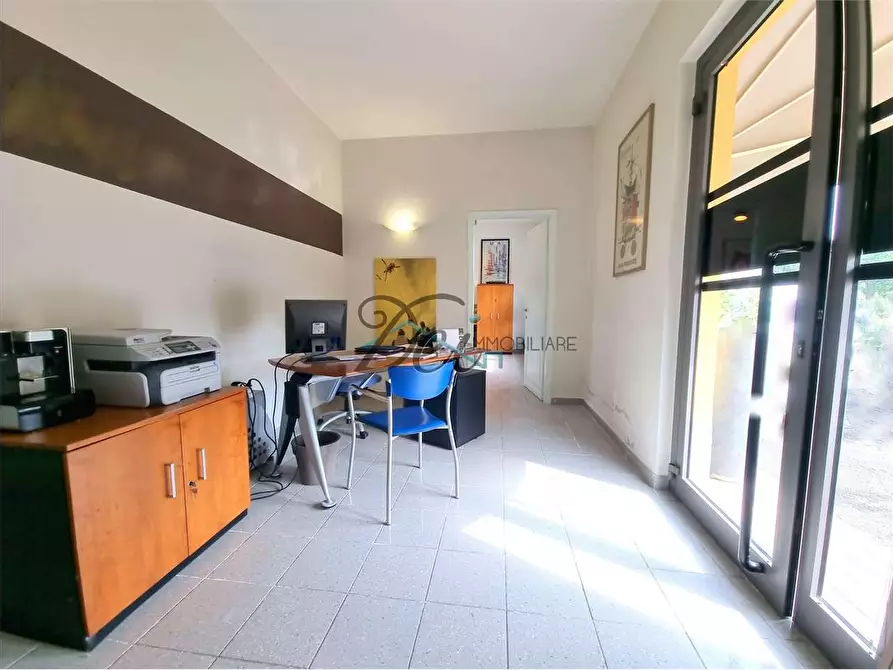 Immagine 8 di Ufficio in vendita  in Via Lombarda  197 a Capannori