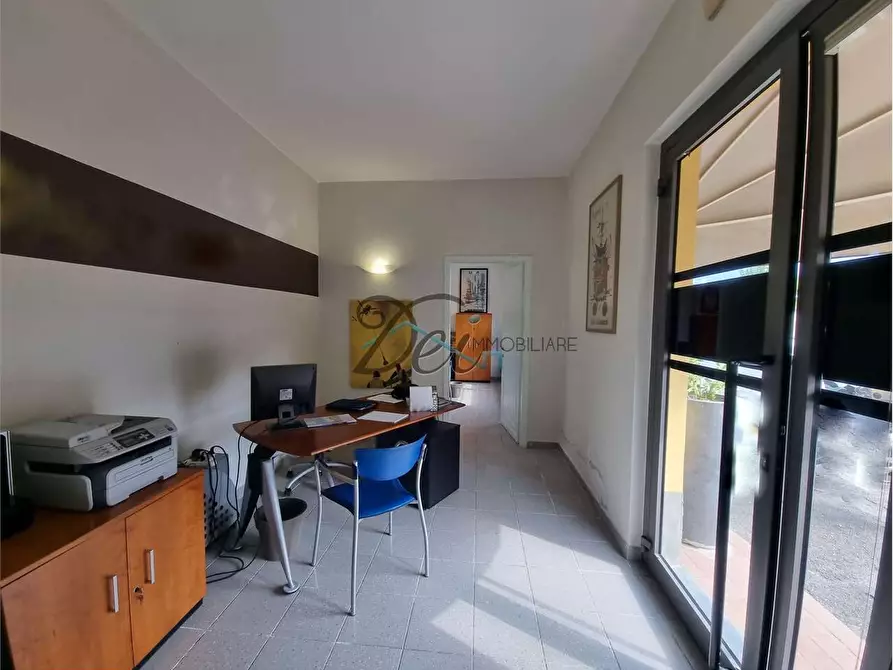Immagine 9 di Ufficio in vendita  in Via Lombarda  197 a Capannori