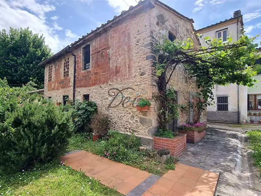 Immagine 6 di Porzione di casa in vendita  in Via Lombarda 199 a Capannori