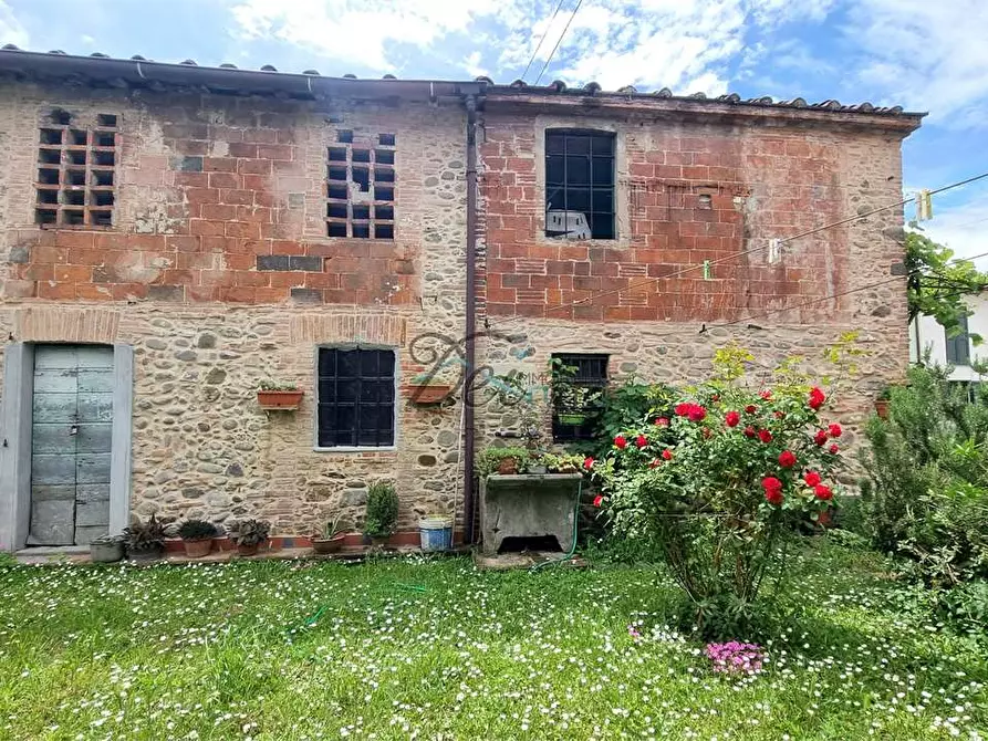 Immagine 4 di Porzione di casa in vendita  in Via Lombarda 199 a Capannori