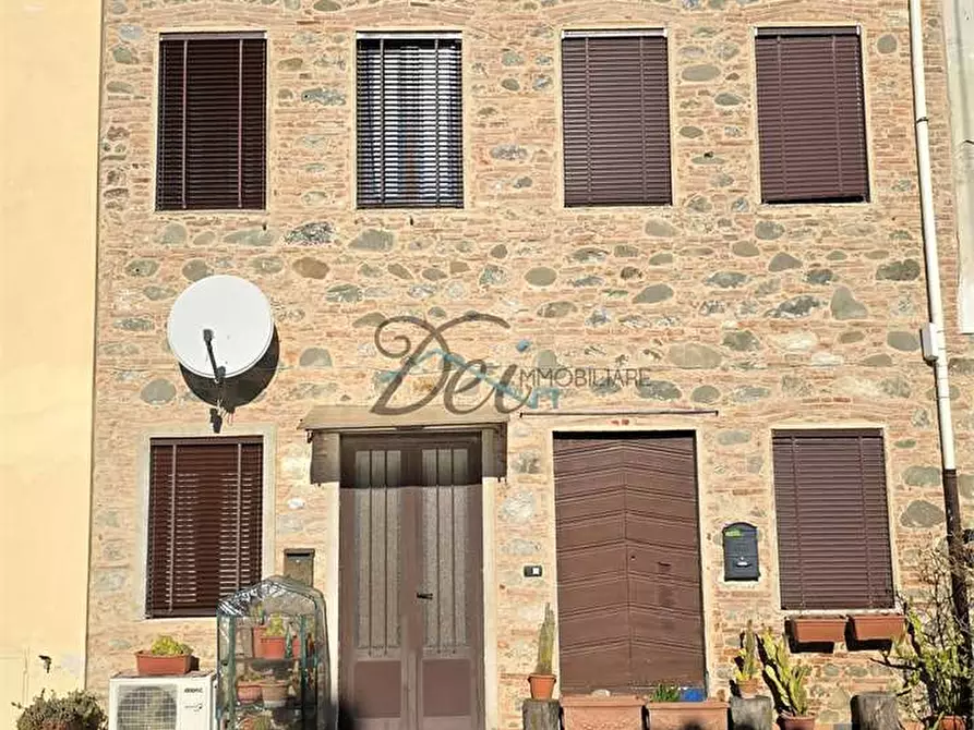 Immagine 3 di Porzione di casa in vendita  in Via Lombarda 199 a Capannori