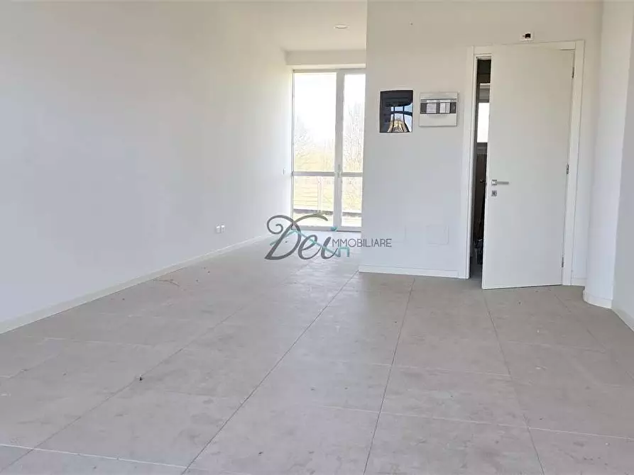 Immagine 2 di Ufficio in affitto  in Viale Europa  22 a Capannori