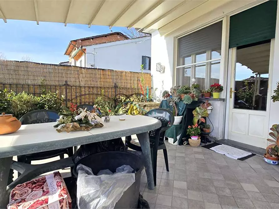 Immagine 6 di Casa bifamiliare in vendita  in Via di piaggiori 213 a Capannori