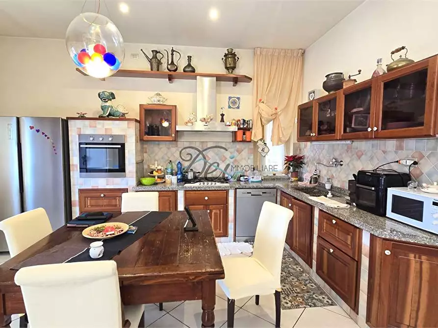 Immagine 10 di Casa bifamiliare in vendita  in Via di piaggiori 213 a Capannori