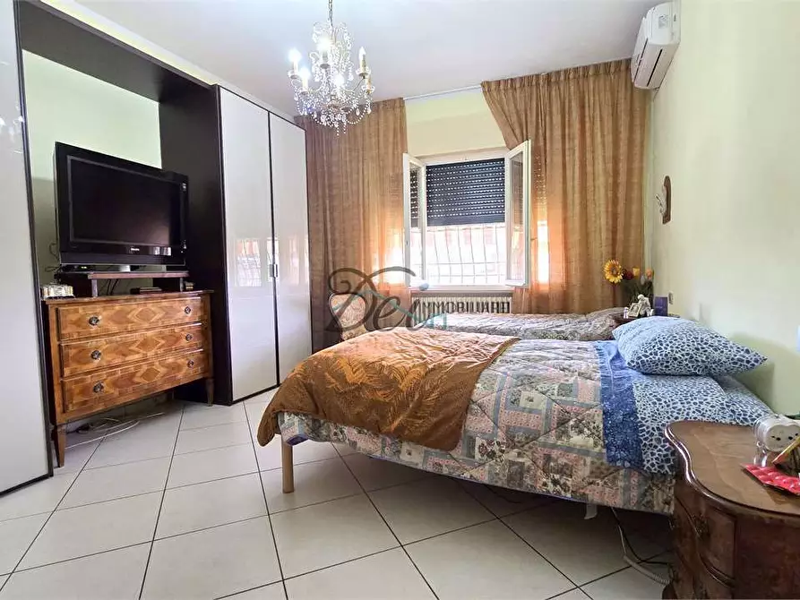 Immagine 29 di Casa bifamiliare in vendita  in Via di piaggiori 213 a Capannori