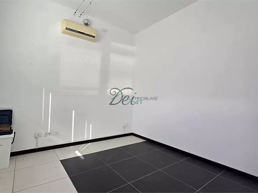 Immagine 13 di Ufficio in affitto  in Via Pesciatina  21 a Capannori