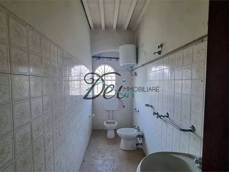 Immagine 20 di Villetta a schiera in vendita  in Via dei Cucchi 750 a Lucca