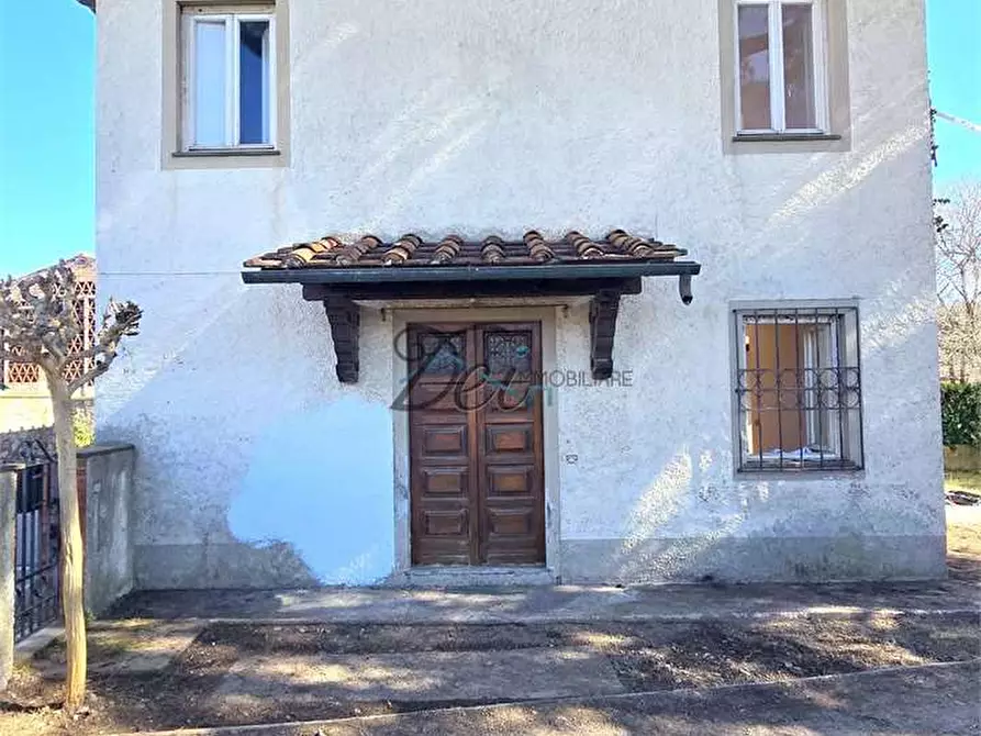 Immagine 31 di Casa bifamiliare in vendita  in Via dell'isola a Capannori