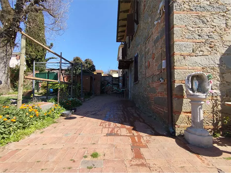 Immagine 44 di Rustico / casale in vendita  in via di tappo a Altopascio