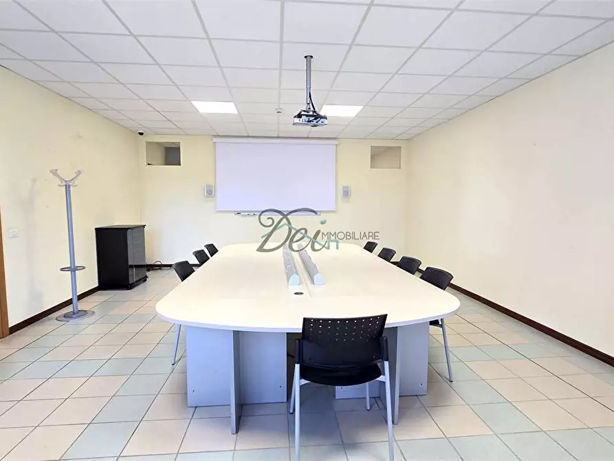 Immagine 19 di Ufficio in affitto  in Via Vecchi pardini a Lucca