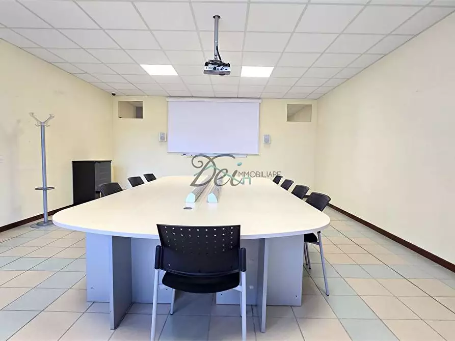 Immagine 20 di Ufficio in affitto  in Via Vecchi pardini a Lucca