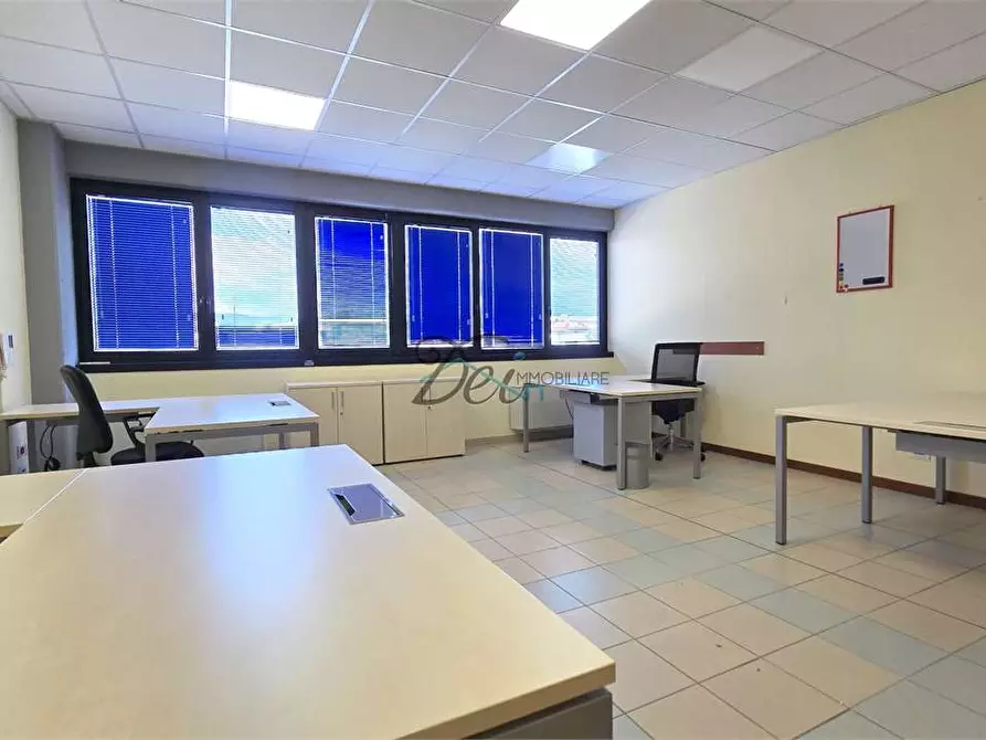 Immagine 4 di Ufficio in affitto  in Via Vecchi pardini a Lucca