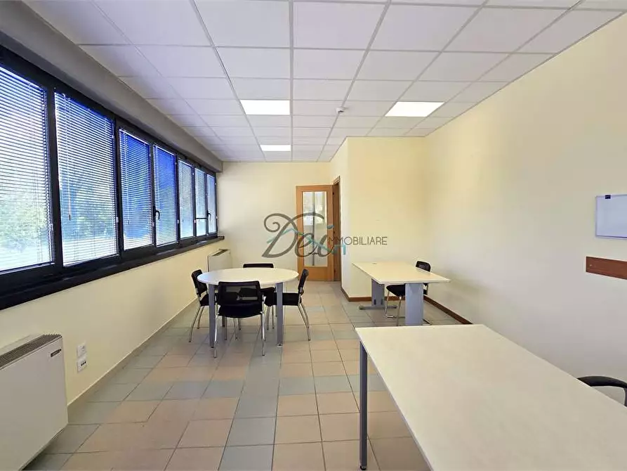 Immagine 6 di Ufficio in affitto  in Via Vecchi pardini a Lucca