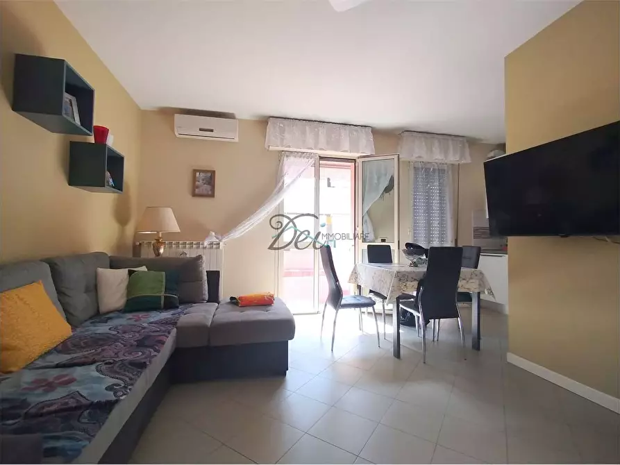 Immagine 3 di Appartamento in vendita  in via colombini  a Capannori