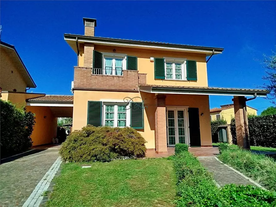 Immagine 46 di Casa bifamiliare in vendita  in Via dei coselli a Capannori