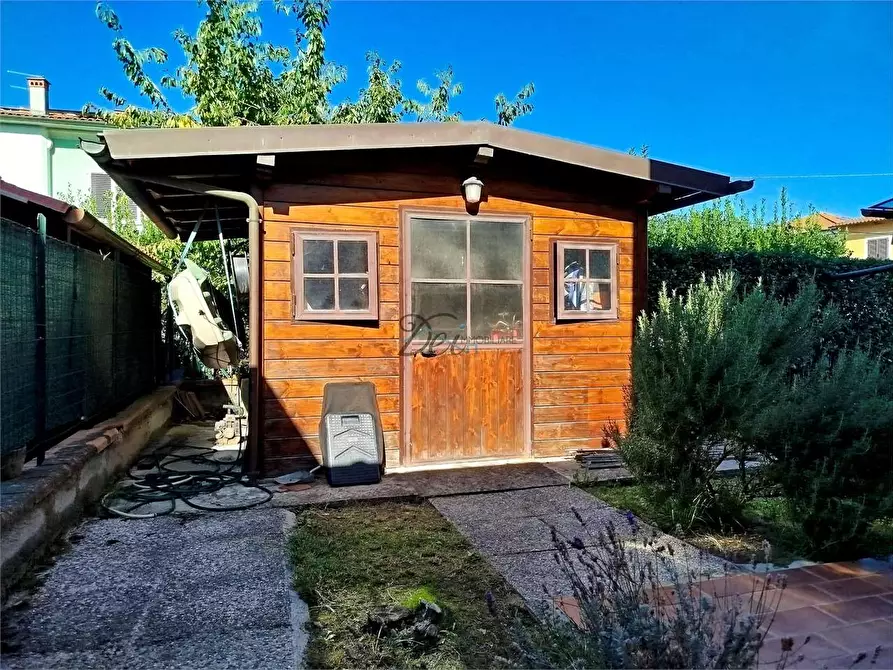 Immagine 40 di Casa bifamiliare in vendita  in Via dei coselli a Capannori