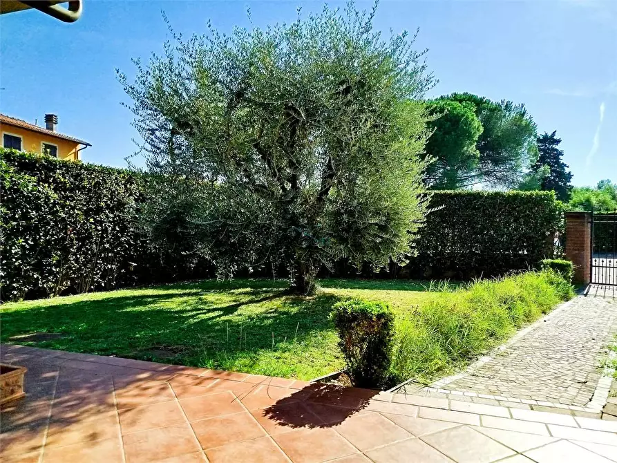 Immagine 42 di Casa bifamiliare in vendita  in Via dei coselli a Capannori