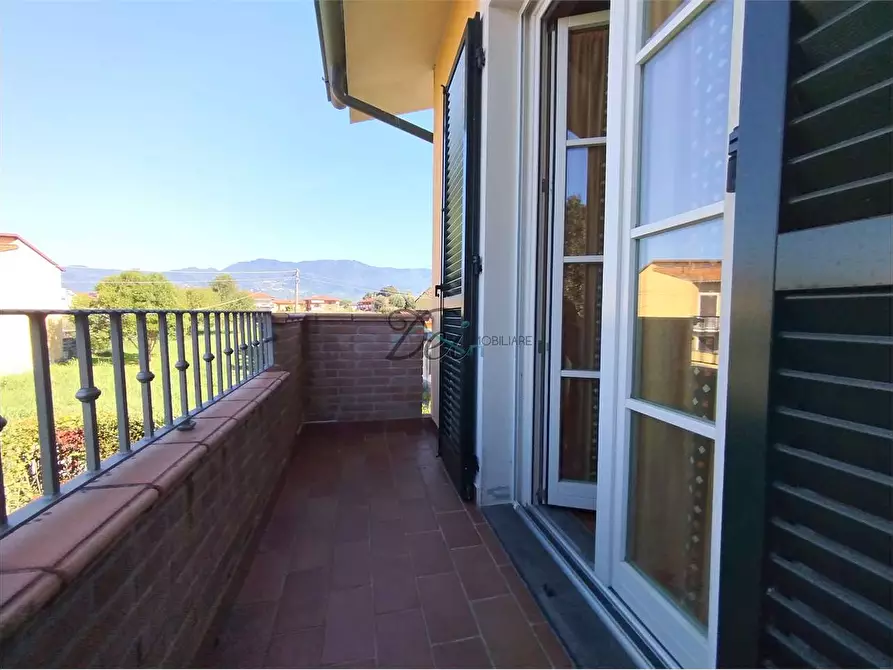 Immagine 26 di Casa bifamiliare in vendita  in Via dei coselli a Capannori