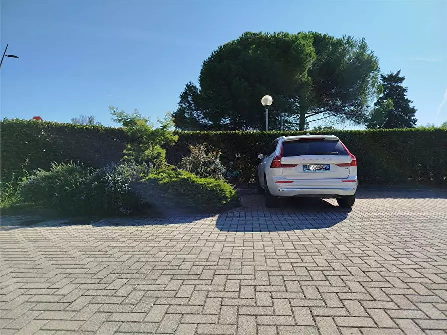 Immagine 44 di Casa bifamiliare in vendita  in Via dei coselli a Capannori