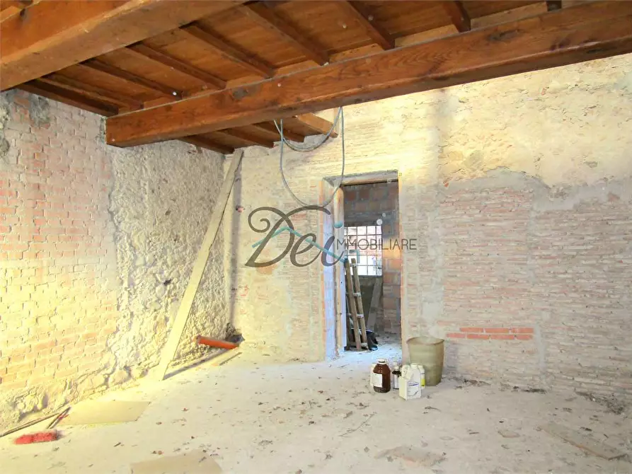 Immagine 7 di Porzione di casa in vendita  in Via castel durante 8 a Capannori
