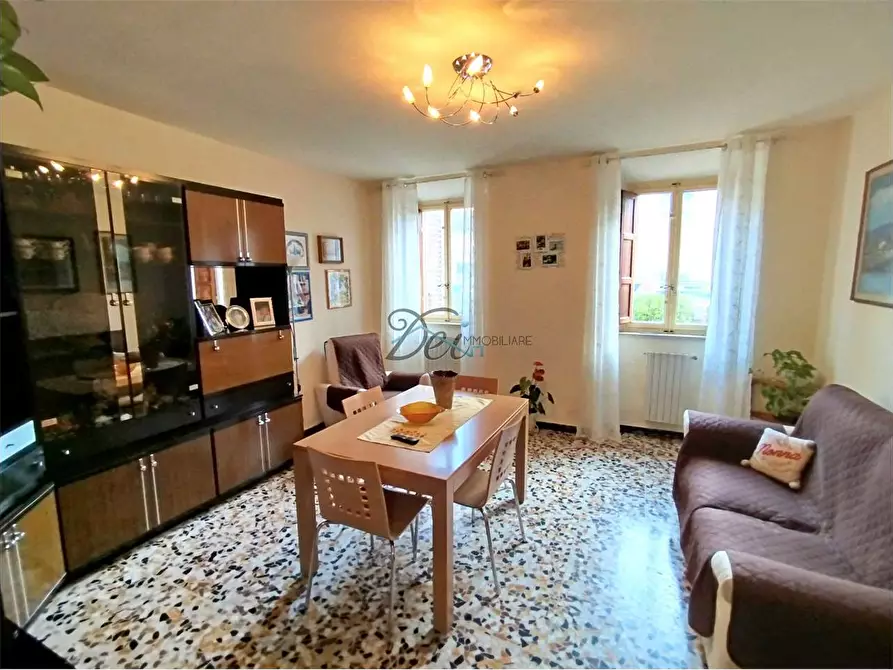 Immagine 9 di Porzione di casa in vendita  in via di vicopelago a Lucca