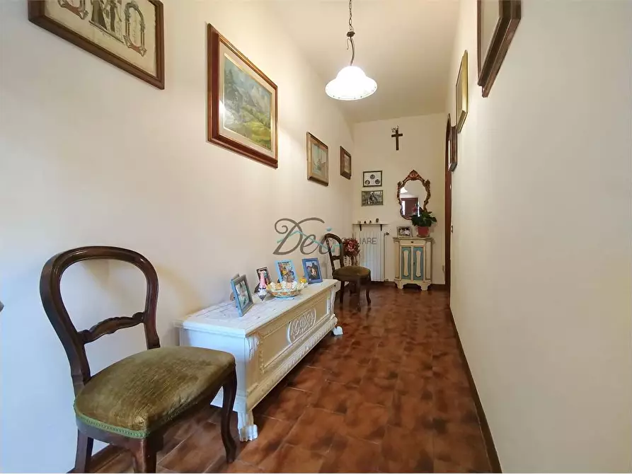 Immagine 5 di Porzione di casa in vendita  in via di vicopelago a Lucca