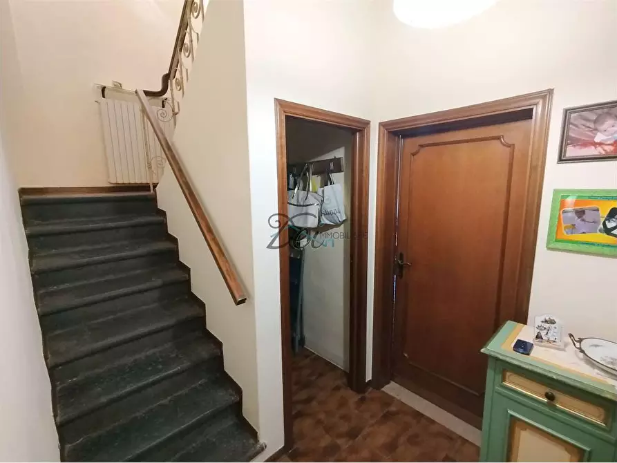 Immagine 40 di Porzione di casa in vendita  in via di vicopelago a Lucca
