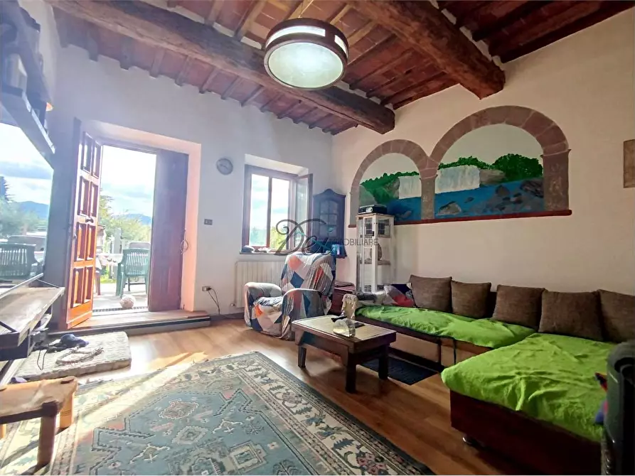 Immagine 11 di Rustico / casale in vendita  in Via di corte bertolucci a Capannori