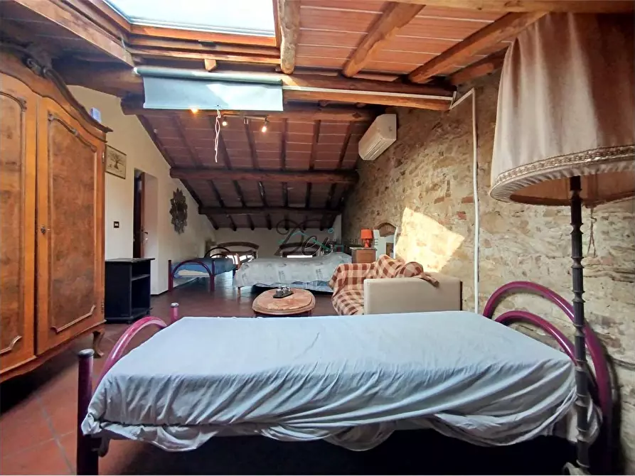 Immagine 36 di Rustico / casale in vendita  in Via di corte bertolucci a Capannori