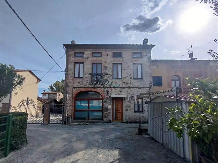 Immagine 46 di Rustico / casale in vendita  in Via di corte bertolucci a Capannori