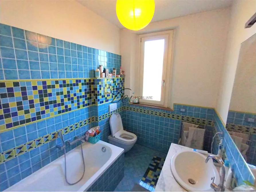 Immagine 28 di Casa bifamiliare in vendita  in via don aldo mei a Capannori