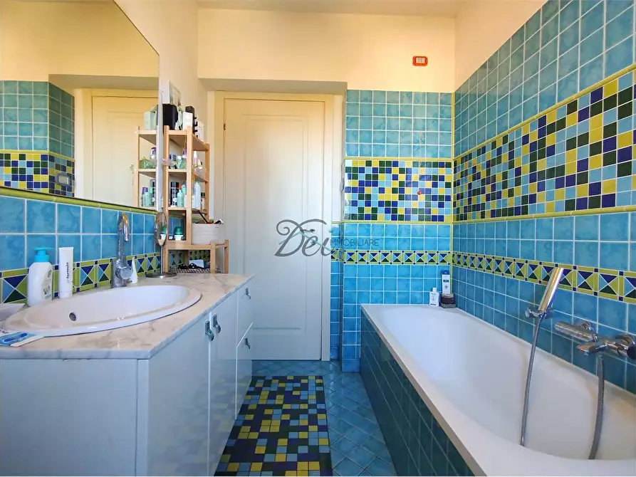 Immagine 27 di Casa bifamiliare in vendita  in via don aldo mei a Capannori