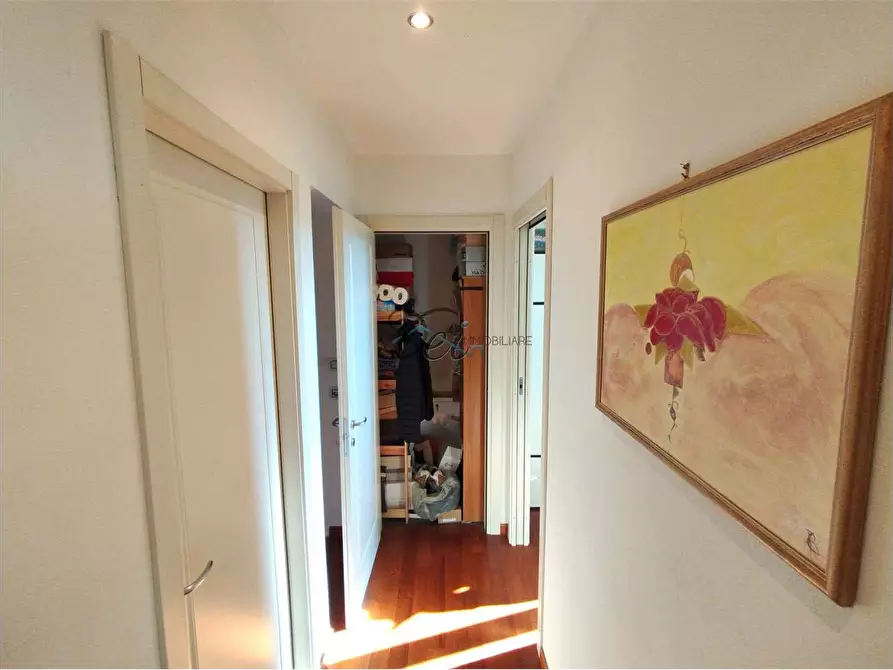 Immagine 26 di Casa bifamiliare in vendita  in via don aldo mei a Capannori