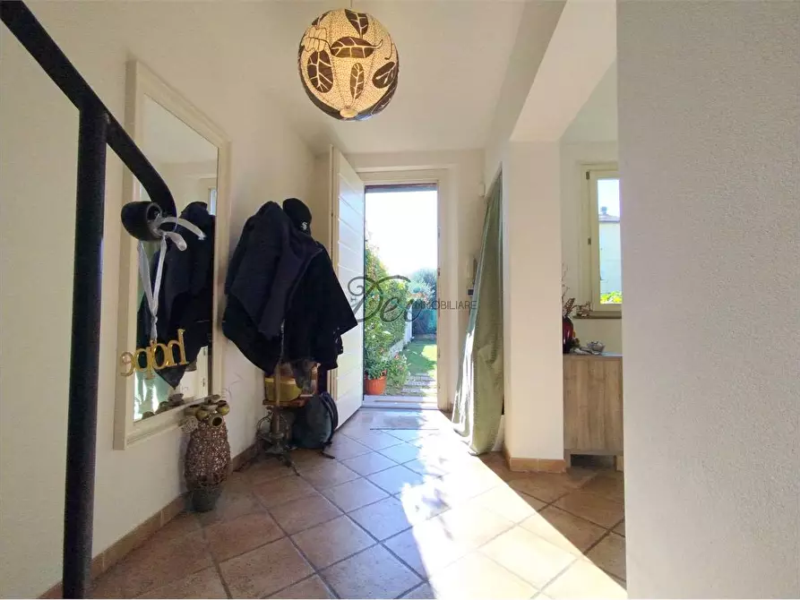 Immagine 7 di Casa bifamiliare in vendita  in via don aldo mei a Capannori