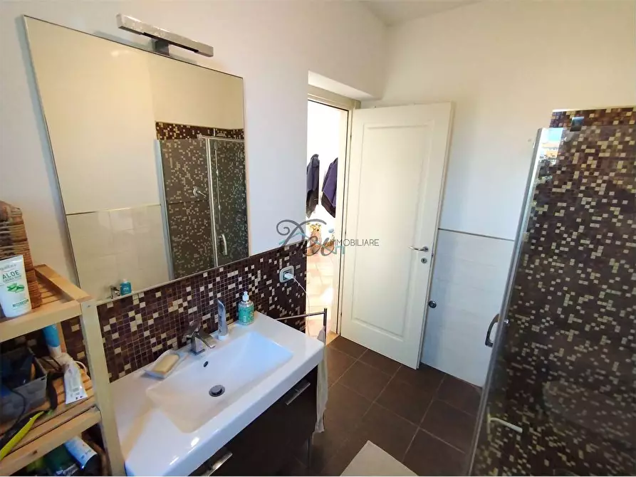 Immagine 31 di Casa bifamiliare in vendita  in via don aldo mei a Capannori