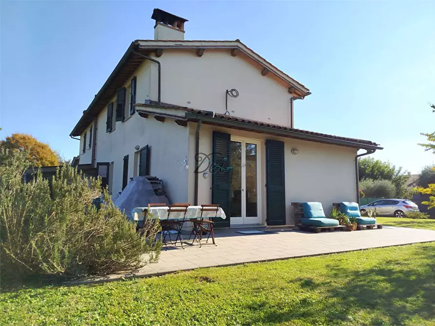 Immagine 3 di Casa bifamiliare in vendita  in via don aldo mei a Capannori