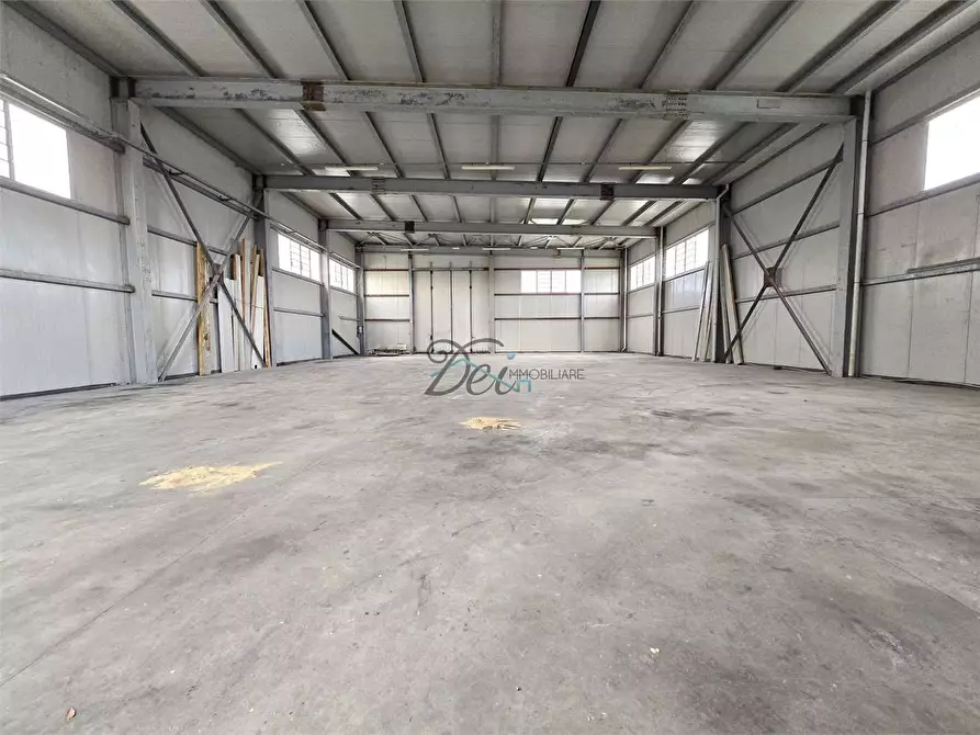 Immagine 5 di Capannone industriale in affitto  in via dei cerbaioli a Uzzano
