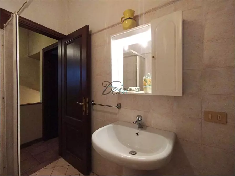 Immagine 26 di Casa indipendente in vendita  in via dell'immagine farnocchia a Capannori