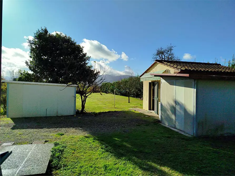 Immagine 37 di Casa indipendente in vendita  in via dell'immagine farnocchia a Capannori