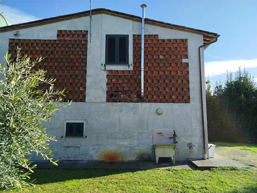 Immagine 4 di Casa indipendente in vendita  in via dell'immagine farnocchia a Capannori